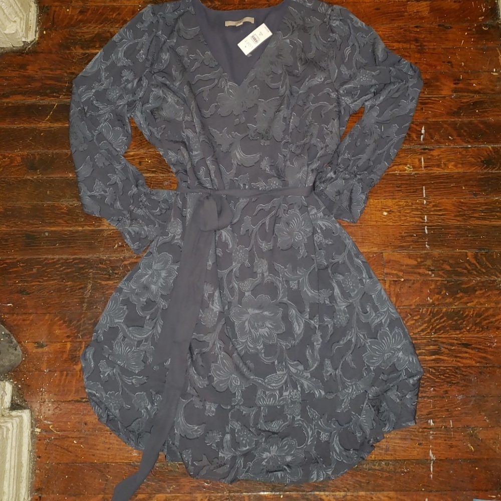 BNWT LOFT gray long sleeved dress sz 18